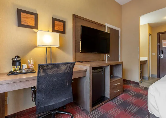 Inn Comfort Lucky Lane I-40 4*